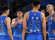 江苏苏宁老将退役消息引起关注，球迷纷纷感慨岁月无情